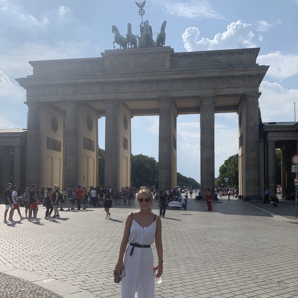 A woman stood in front of Brandeburg gate