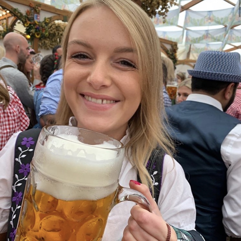 A woman in a drindl outfit - what to do at oktoberfest