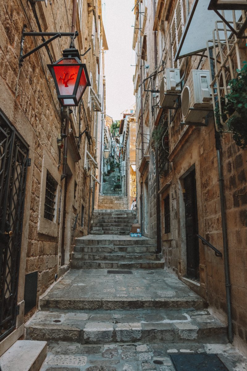 A street with steps. What to do in Dubrovnik