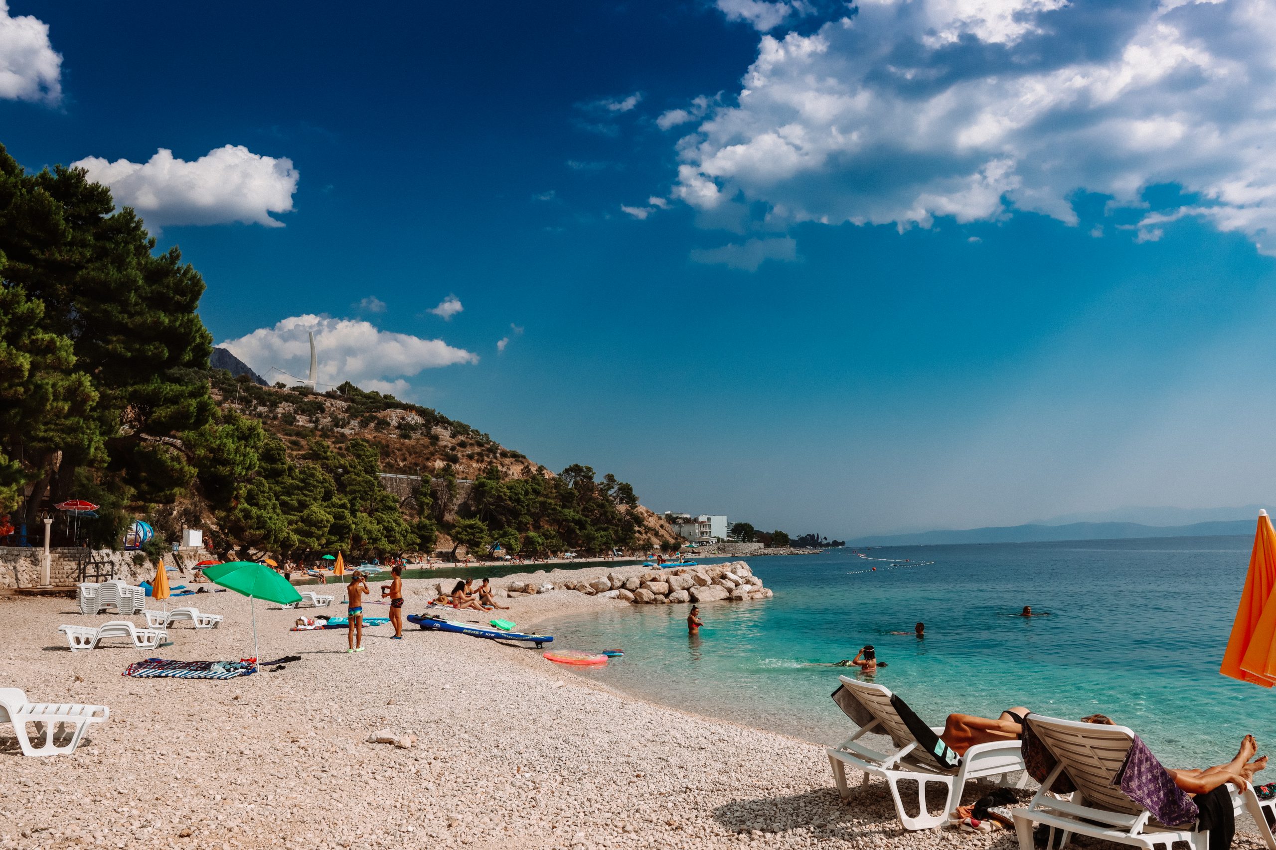 Garma bay with turquoise water. Things to do in the Croatian Riviera