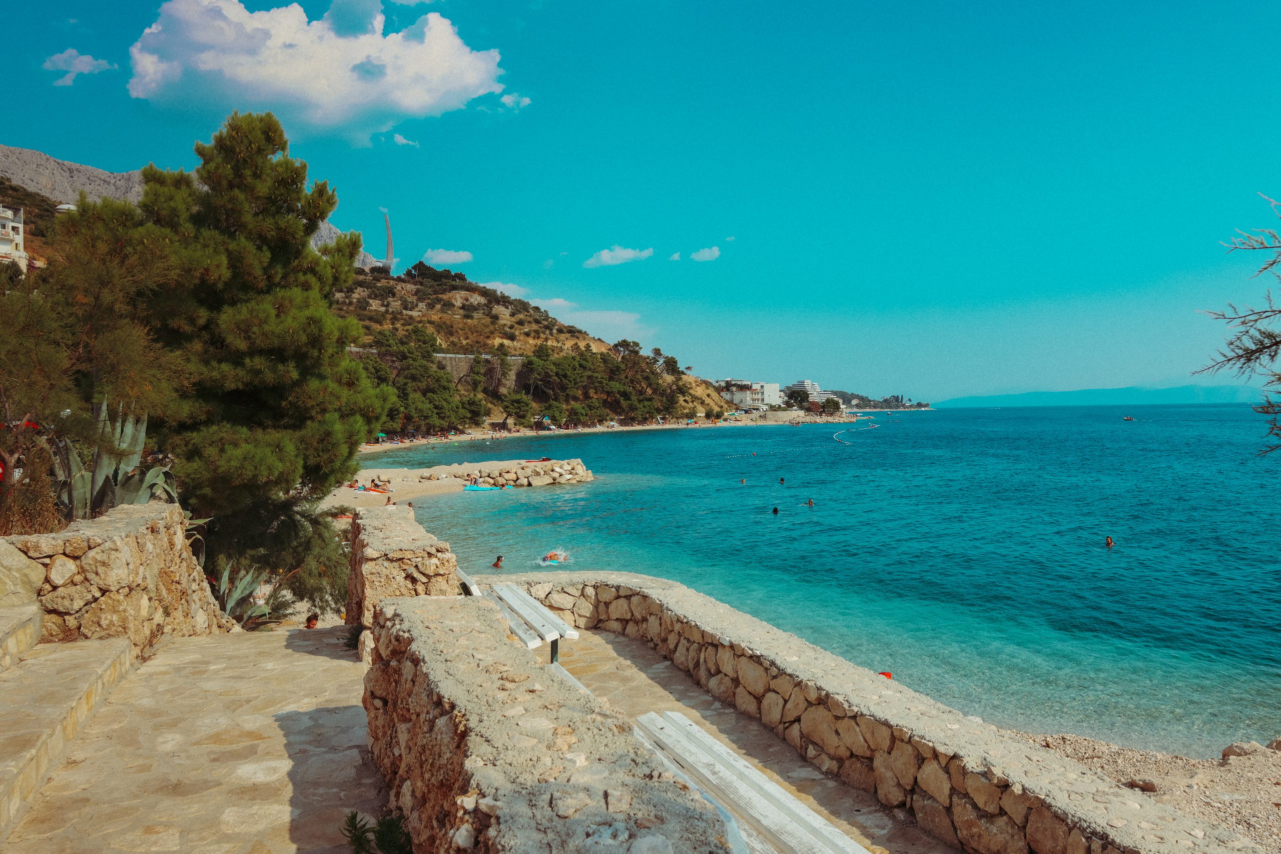 Podgora beach with azure waters. Your guide to the Croatian Riviera