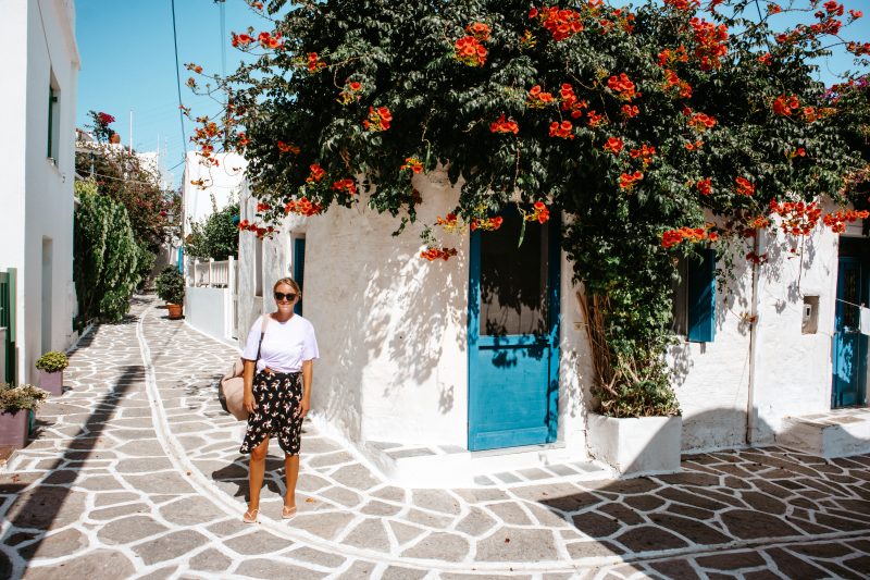 Marpissa alleyways with flowers. Things to do in Paros